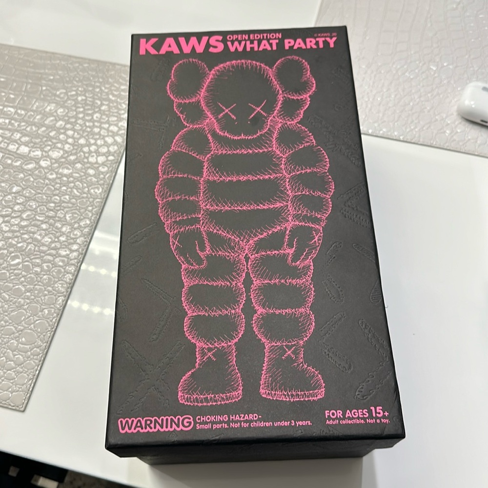 Authentic Kaws packaging